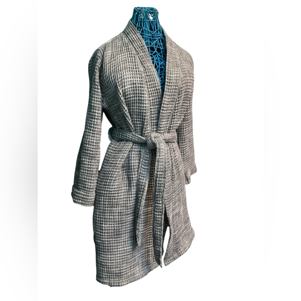 💥PRICE DROP💥 Waffle Robe (2) - Picture 4 of 8